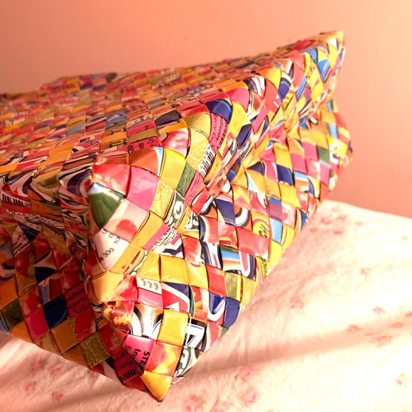 Fair trade tutti frutti handmade lunch bag—Fun! - Picture 3 of 3